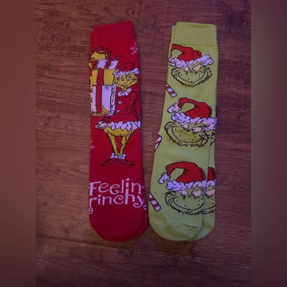 Grinch socks NEW women’s 9-11